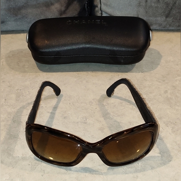 CHANEL TWEED SUNGLASSES 5240 - Picture 3 of 14